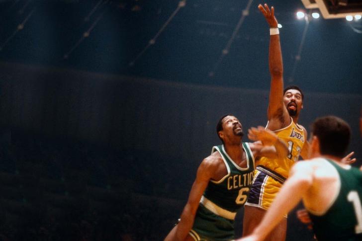 rivalità Russel Chamberlain